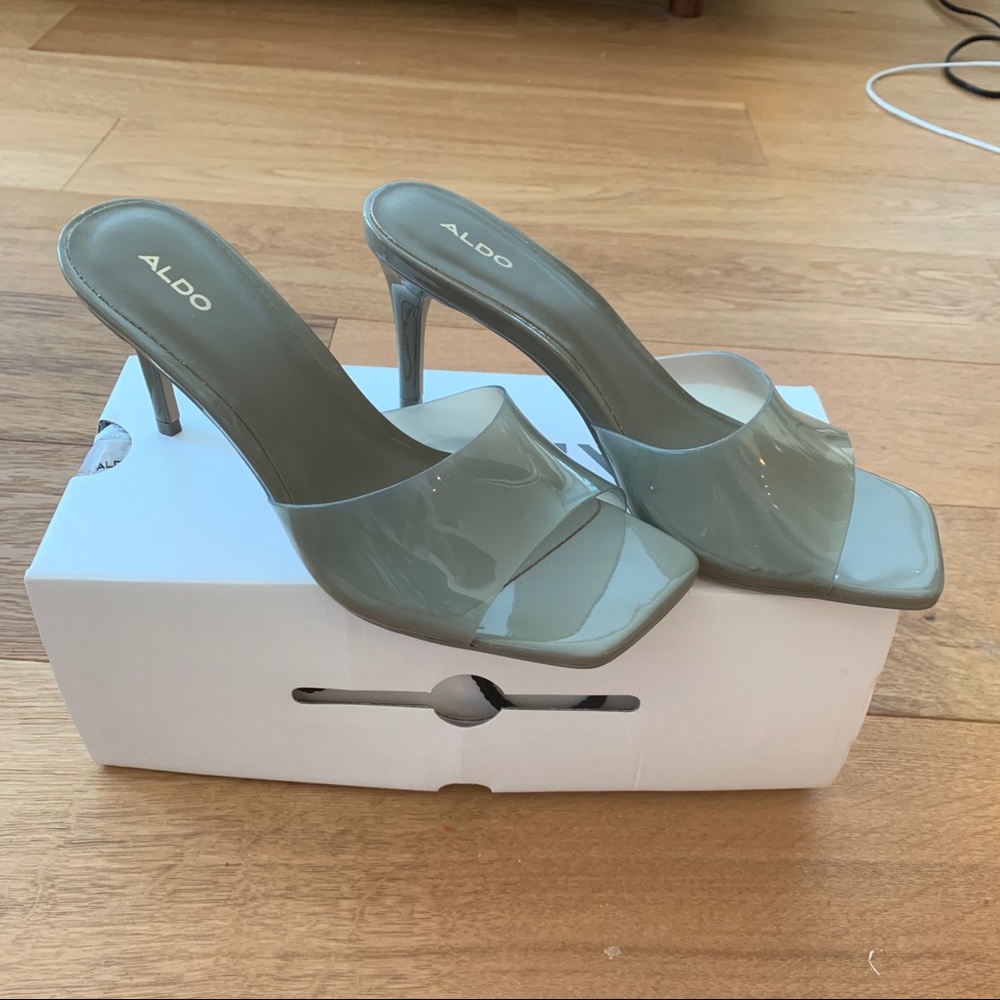 Aldo Sandals
